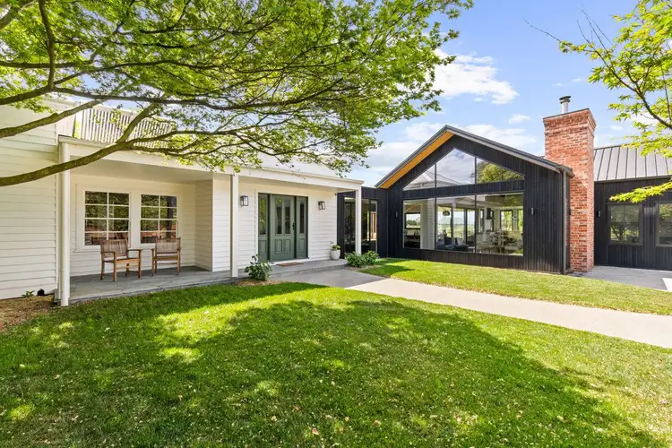 3 Lyons Road, Sale VIC 3850