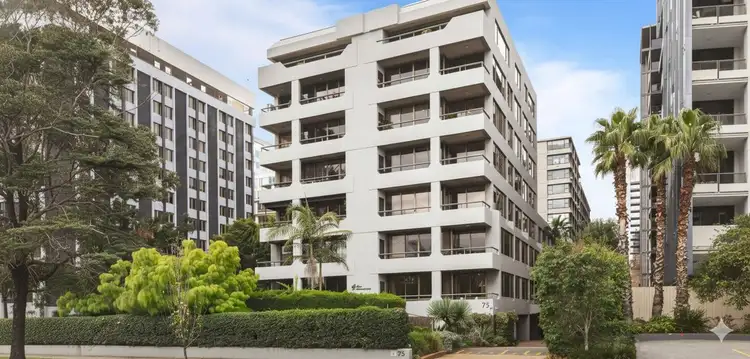 27/73 Queens Road, Melbourne VIC 3004