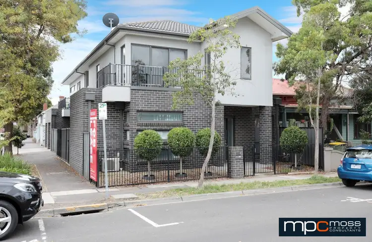 2/1 Leeds Street, Footscray VIC 3011