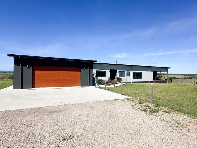 43 Panorama Drive, Seaspray VIC 3851