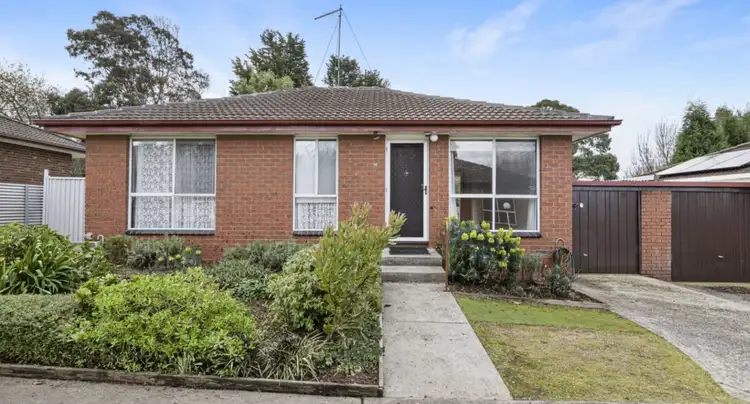 10/106 Burnbank Street, Lake Wendouree VIC 3350