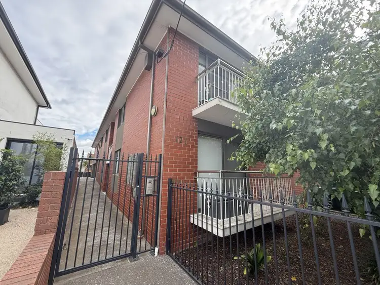 3/171 Barkly Street, Brunswick VIC 3056