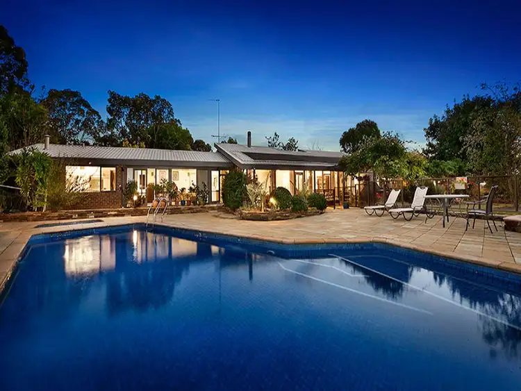 10 Mcdonald avenue,, Templestowe VIC 3106