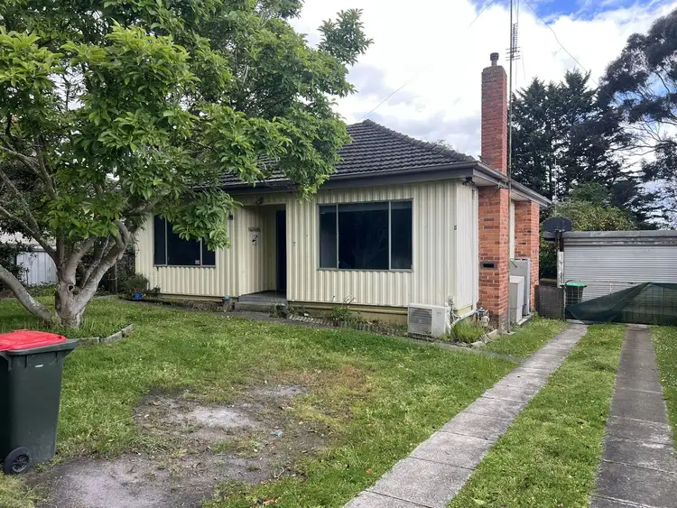 11 Central Avenue, Newborough VIC 3825