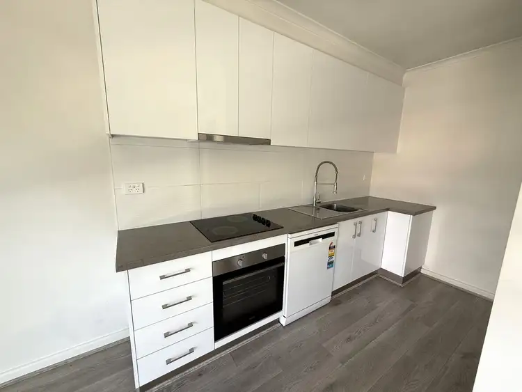 8/30 Walsh Street, Ormond VIC 3204