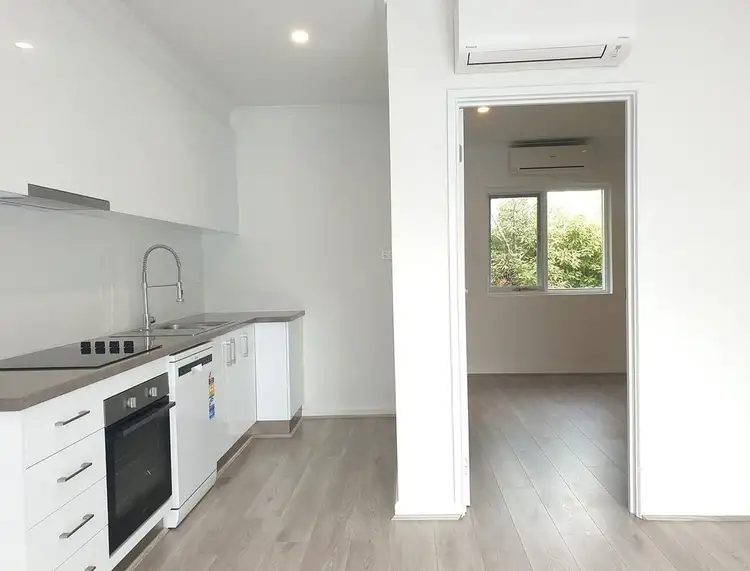 Third view of Homely apartment listing, 8/30 Walsh Street, Ormond VIC 3204