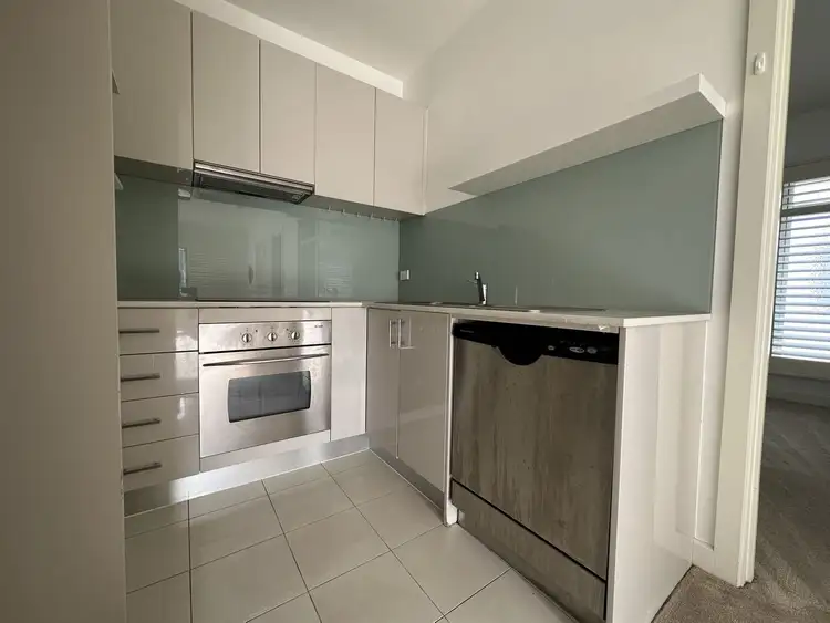 11/101-103 Orrong Crescent, Caulfield North VIC 3161