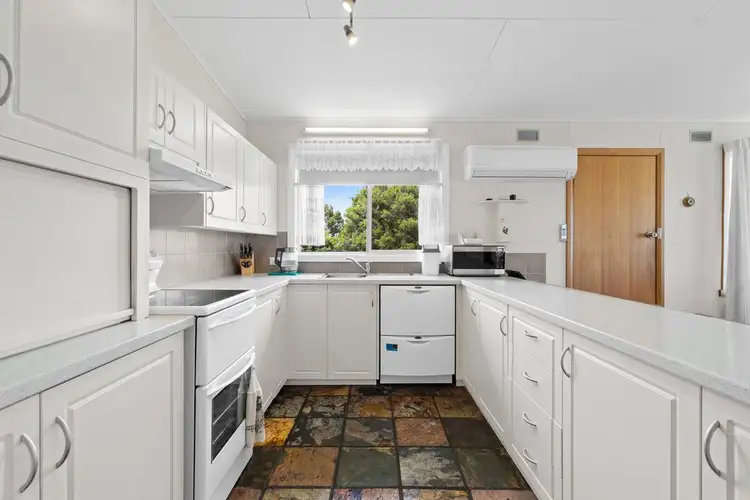 Fifth view of Homely house listing, 27-29 Katrina Crescent, Glenmaggie VIC 3858