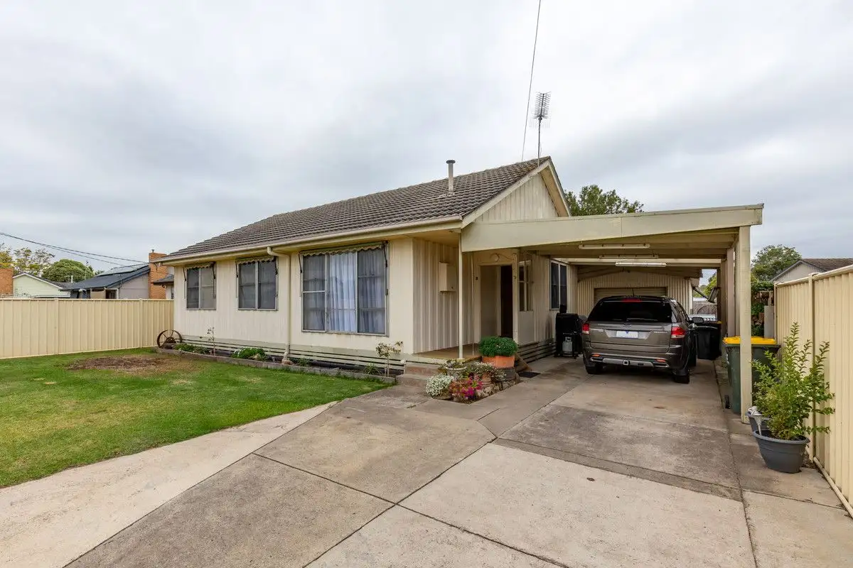 Main view of Homely house listing, 7 Overend Crescent, Sale VIC 3850