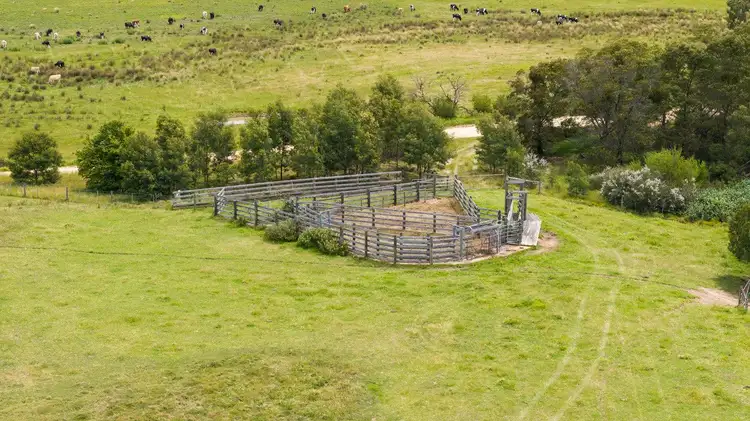 Second view of Homely rural property listing, 2 Redbank Road, Stratford VIC 3862