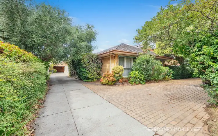 220 Kooyong Road