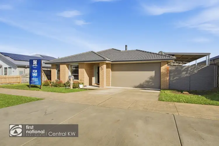 5 Ramon Close