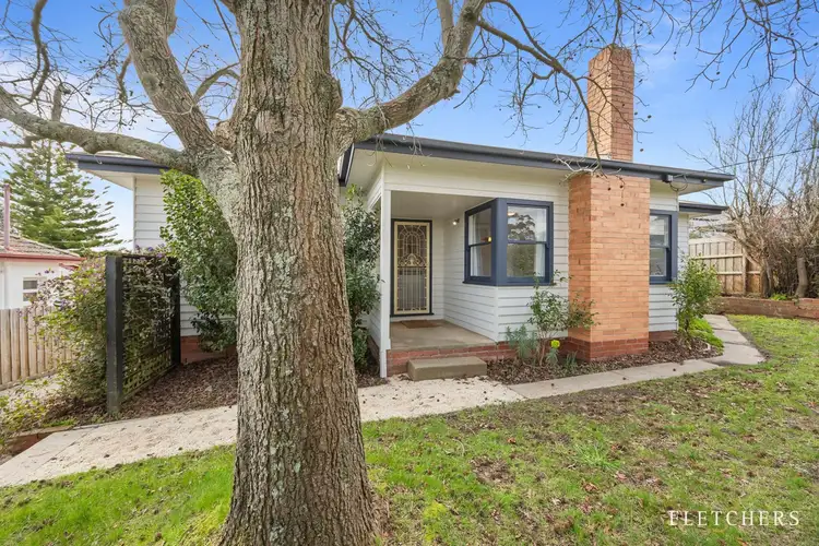 318 Landsborough Street