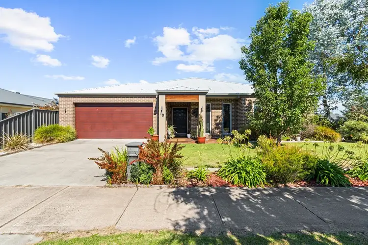 10 Hillcrest Drive
