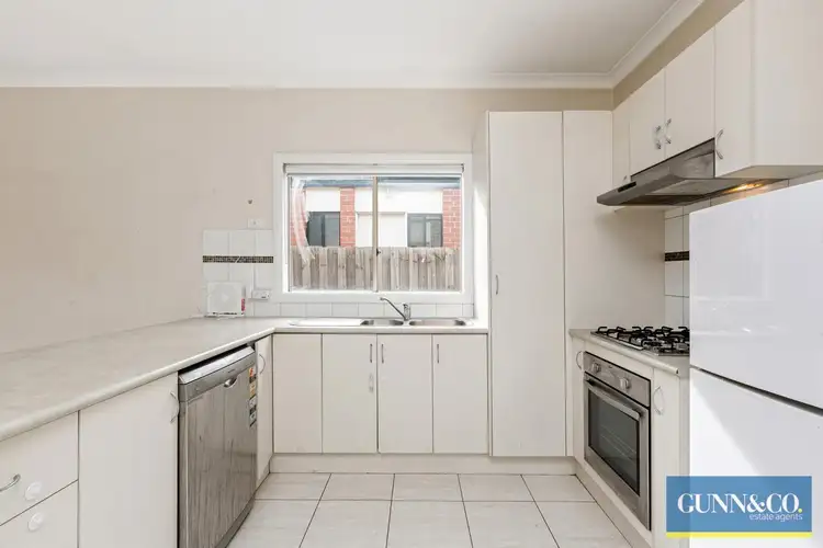 Fifth view of Homely house listing, 2/11 Swinburne Court, Truganina VIC 3029