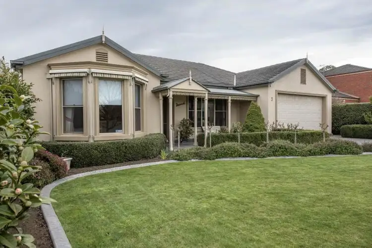 3 Robertson Drive, Alfredton VIC 3350