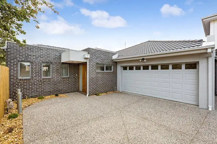 4/27 Clyde Street, Newport VIC 3015