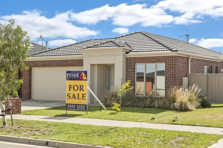 17 Oberon Street, Alfredton VIC 3350