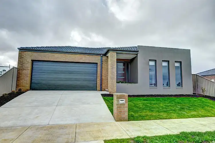 24 Sorrento Drive, Alfredton VIC 3350