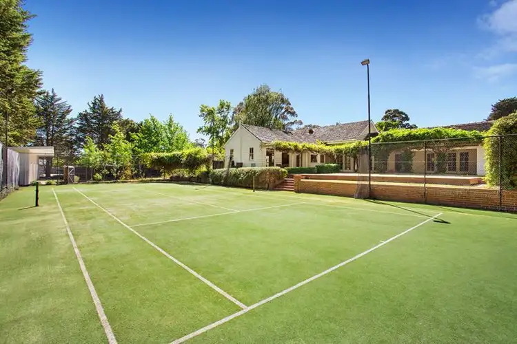 Third view of Homely house listing, 15 Clendon Close, Mount Eliza VIC 3930