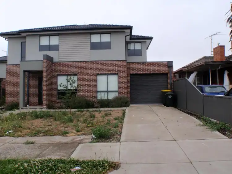 1/53 Avondale Avenue, St Albans VIC 3021