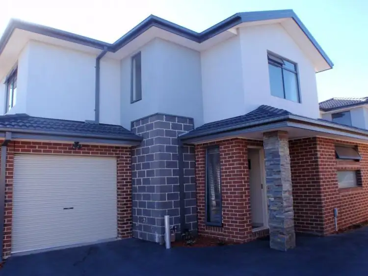 2/400 Main Road West, St Albans VIC 3021