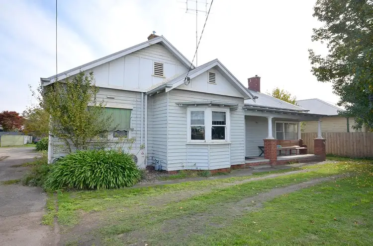 16 Albert Street, Sebastopol VIC 3356