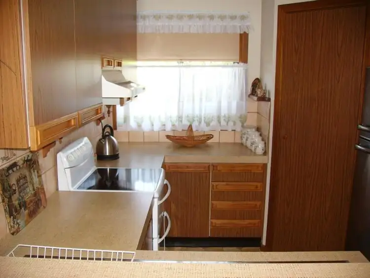 Sixth view of Homely unit listing, **UNDER CONTRACT** 1/21 Ann Street, Morwell VIC 3840