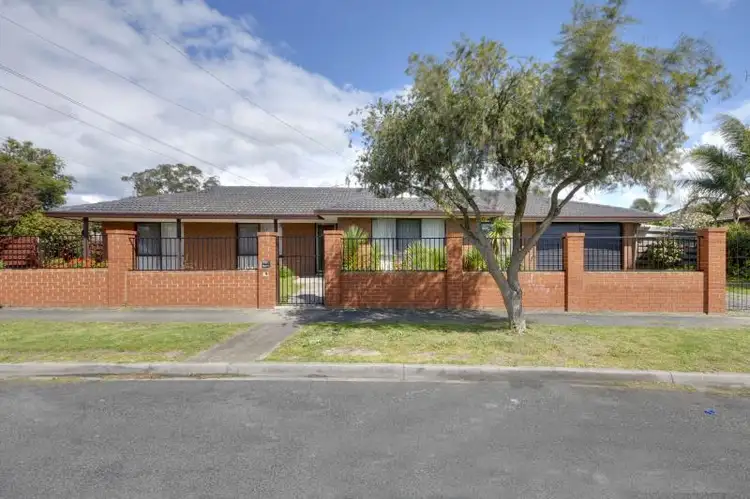 **UNDER CONTRACT*105 Bridle Road, Morwell VIC 3840