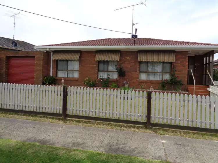 1/17 Elgin Street, Morwell VIC 3840