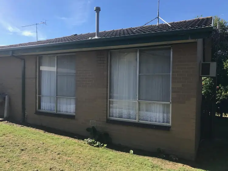 6 Hawthorn Crescent, Churchill VIC 3842