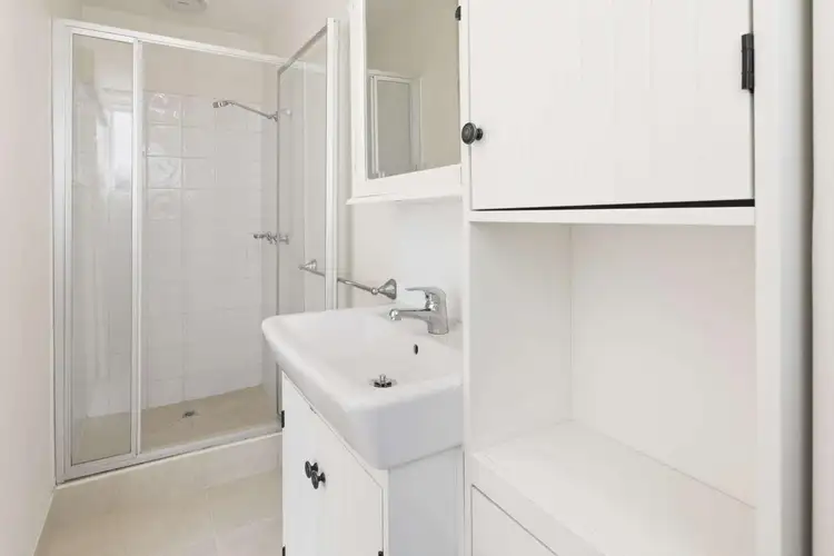 Fourth view of Homely apartment listing, 4/5 Summerlea Grove, Hawthorn VIC 3122