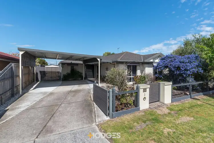 3 Alamanda Way, Cranbourne North VIC 3977