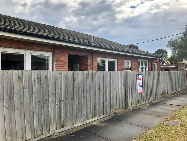 42 Hopetoun Avenue, Morwell VIC 3840