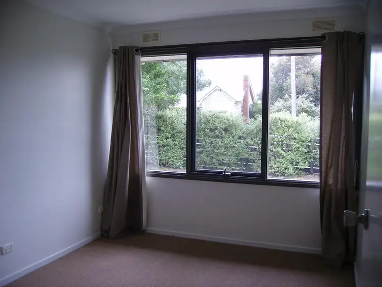 Fifth view of Homely unit listing, 2/19 Hopetoun Avenue, Morwell VIC 3840