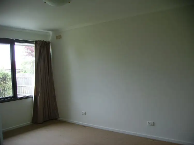 Sixth view of Homely unit listing, 2/19 Hopetoun Avenue, Morwell VIC 3840