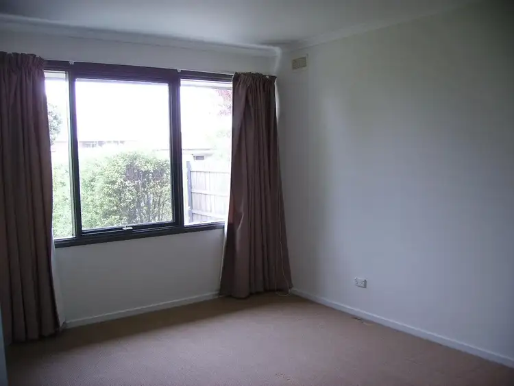Seventh view of Homely unit listing, 2/19 Hopetoun Avenue, Morwell VIC 3840