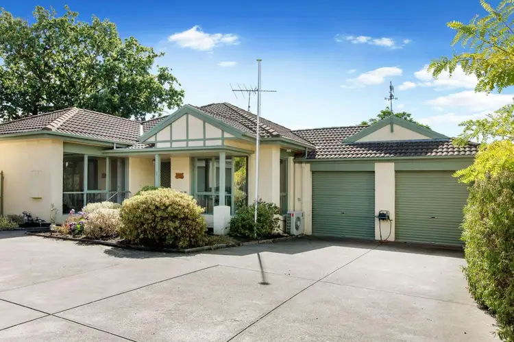 Main view of Homely unit listing, 2/100 Barkly Street, Mornington VIC 3931