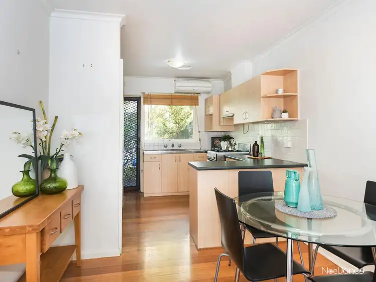Fourth view of Homely unit listing, 2/3 Durham Road, Surrey Hills VIC 3127