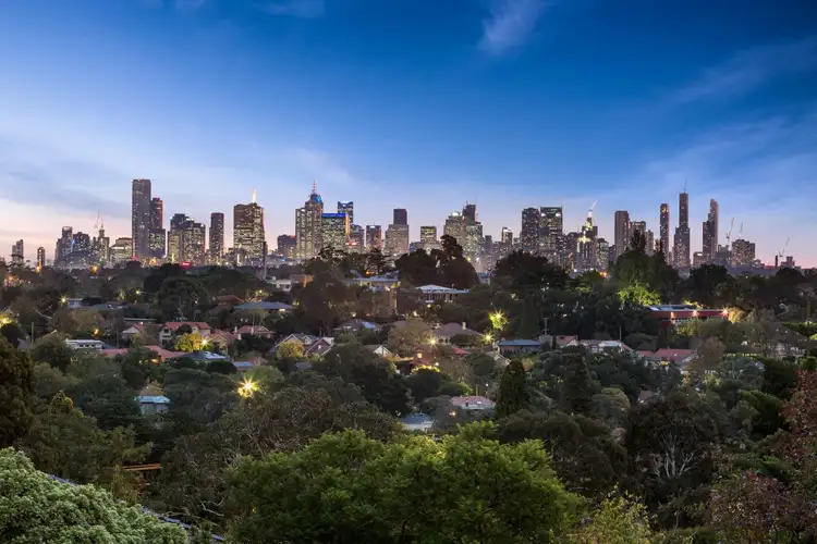 12 Hilltop Crescent, Ivanhoe East VIC 3079