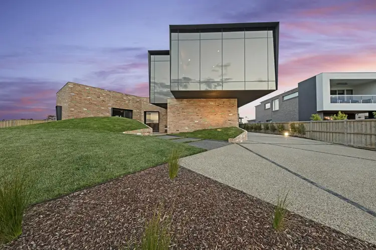 22 Waterway Drive, Alfredton VIC 3350