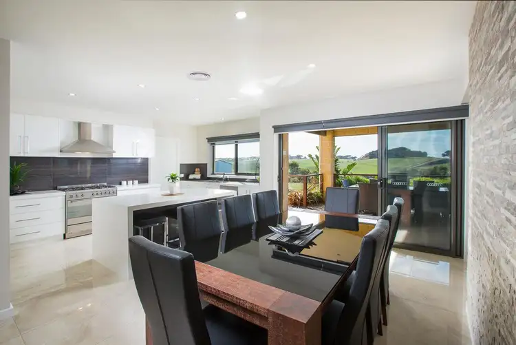 Fourth view of Homely house listing, 2 Clara Court, Woodford VIC 3281
