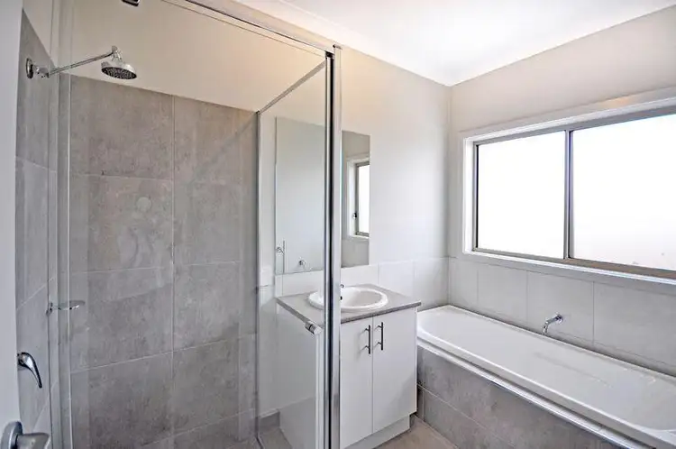 Sixth view of Homely house listing, 4 Bentley Street, Warragul VIC 3820