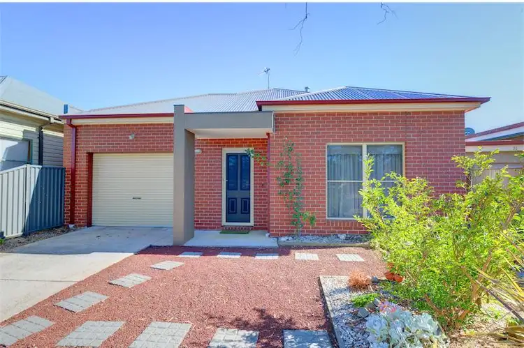 24a Birdwood Avenue, Sebastopol VIC 3356