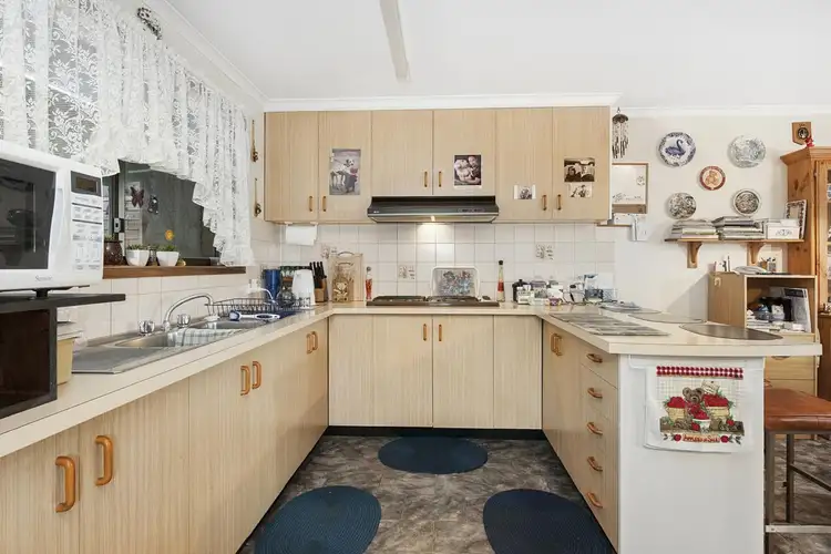 Second view of Homely townhouse listing, 2/16 Edwards Crescent, Wendouree VIC 3355