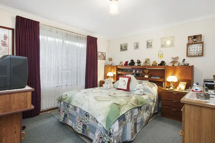 Fifth view of Homely townhouse listing, 2/16 Edwards Crescent, Wendouree VIC 3355