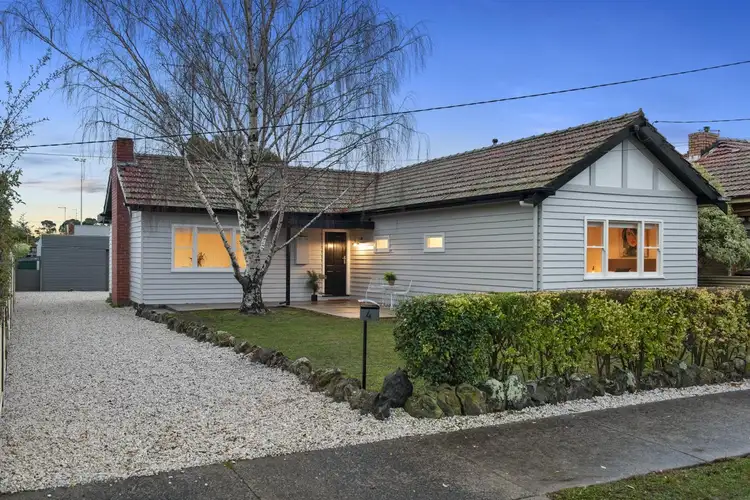 4 Linden Avenue, Wendouree VIC 3355