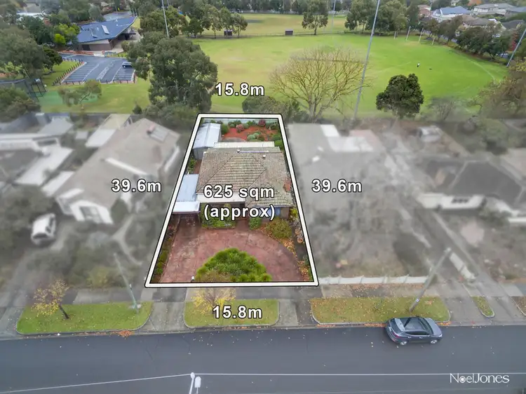 8 Cameron Road, Box Hill North VIC 3129