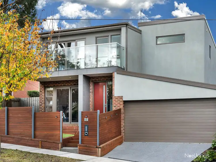 33 Renown Street, Burwood VIC 3125