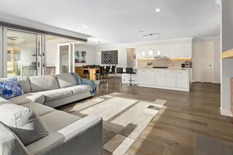 6 Clendon Close, Mount Eliza VIC 3930
